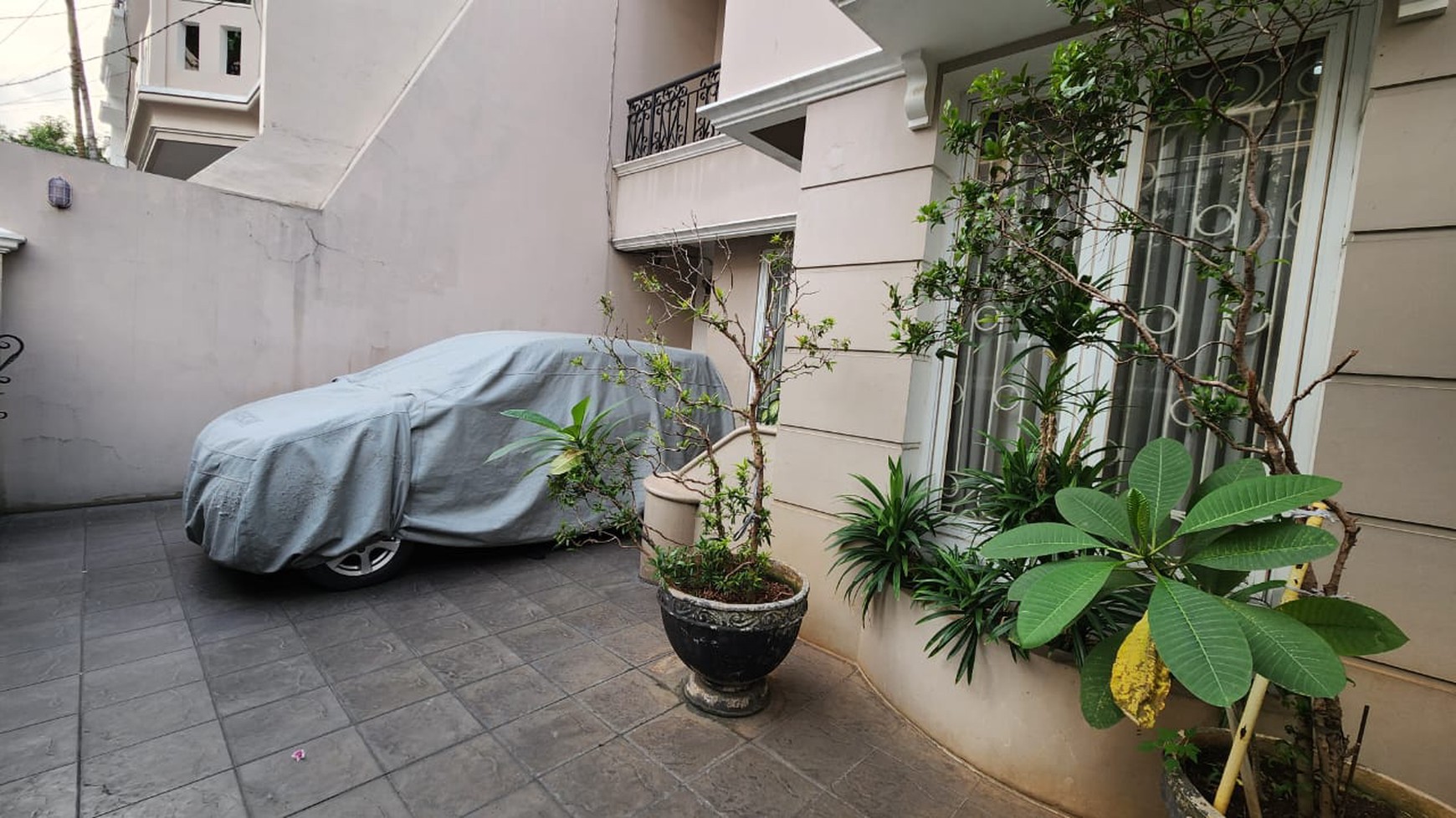 Rumah Cantik Tebet Barat Akses Jalan 2 Mobil 