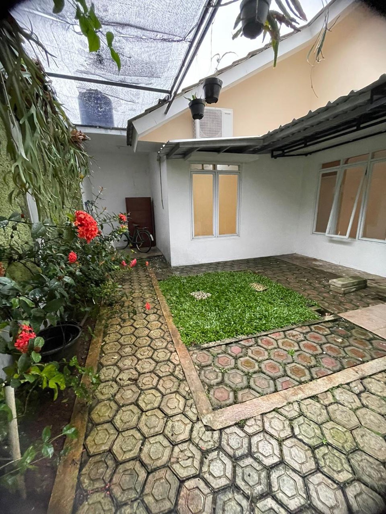 Rumah Tinggal di Cluster Bukit Dahlia Cileungsi