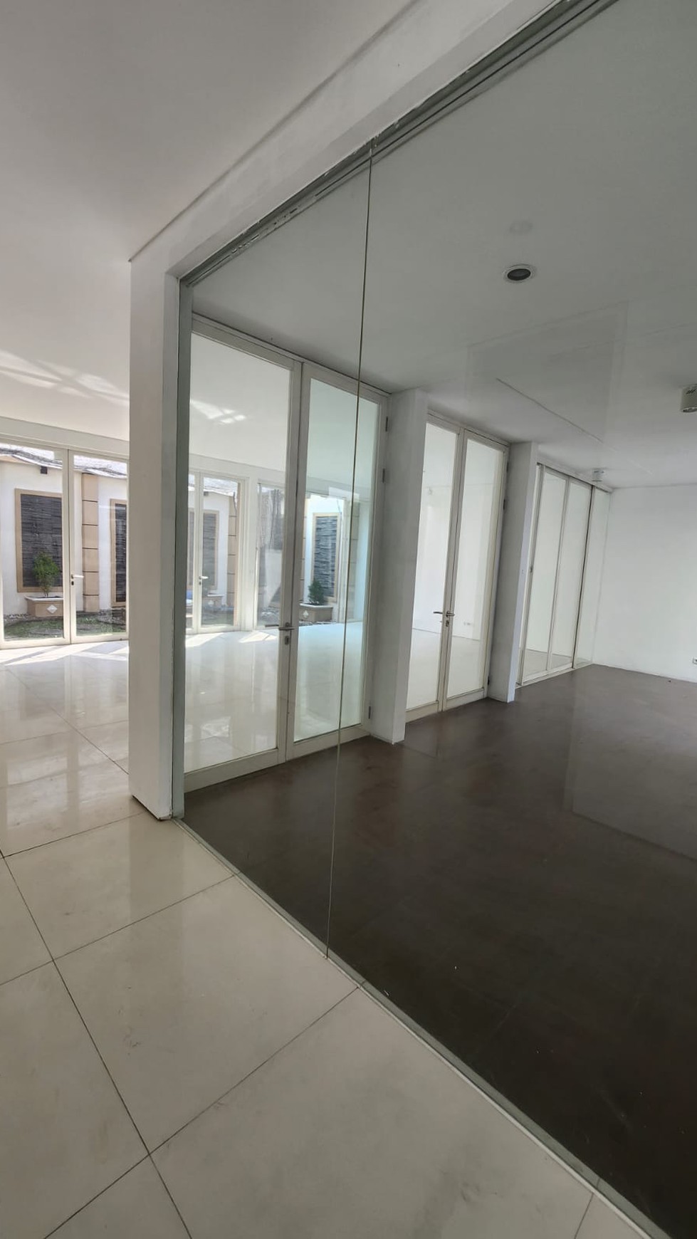 Lelang Rumah di Perumahan Graha Family, Wiyung , Surabaya
