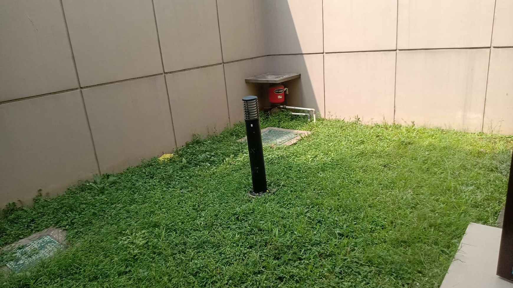 DIJUAL RUMAH DI KAWASAN ELITE  PODOMORO PARK BUAH BATU DG BERBAGAI  FASILITAS-FASILITAS PRIVATE CINEMA, GYM,KOLAM RENANG, ARENA OLAHRAGA, CLUB HOUSE DLL
