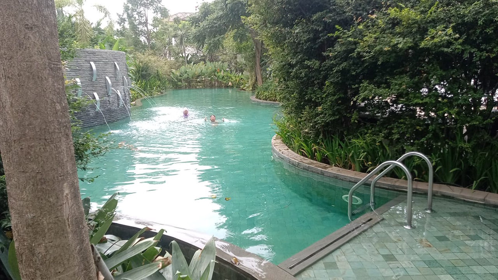DIJUAL RUMAH DI KAWASAN ELITE  PODOMORO PARK BUAH BATU DG BERBAGAI  FASILITAS-FASILITAS PRIVATE CINEMA, GYM,KOLAM RENANG, ARENA OLAHRAGA, CLUB HOUSE DLL