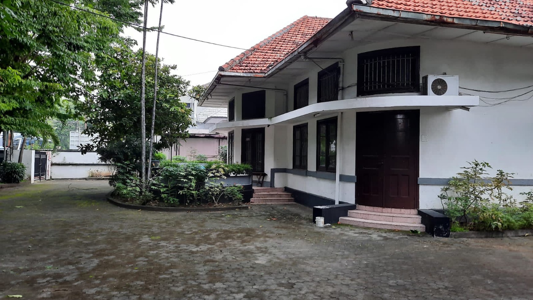 Rumah cocok buat perkantoran Surabaya Pusat