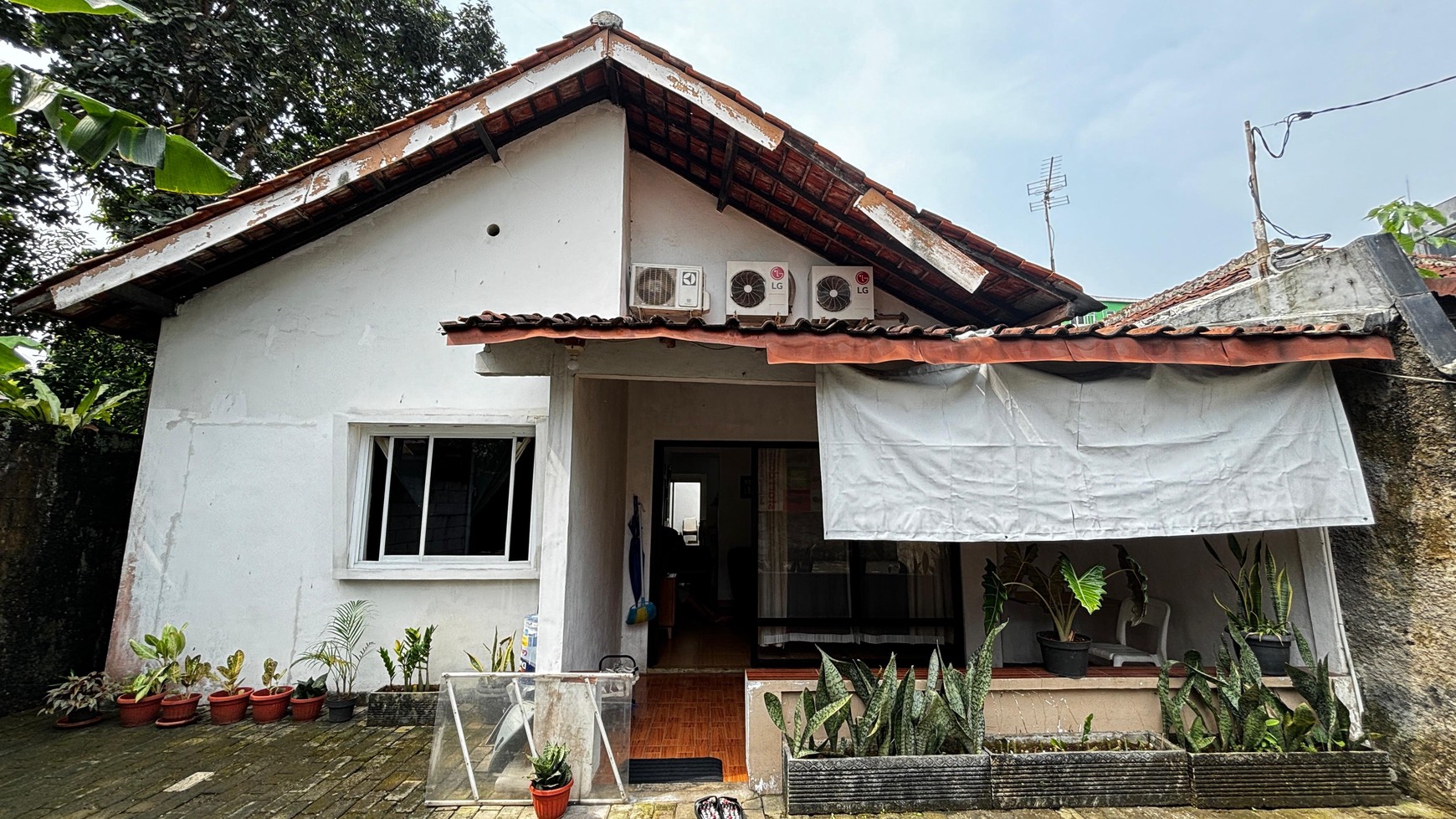 Rumah Apik Nyaman di Tajur Bogor Dekat Mall Lippo Eka Lokasari