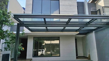 Rumah bagus siap huni di Discovery Alton Bintaro