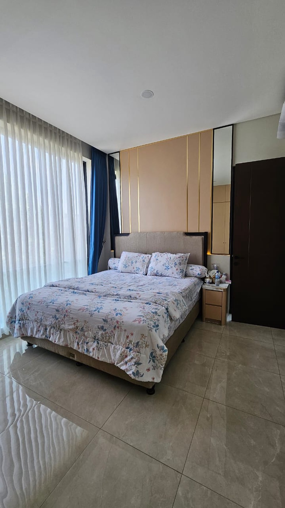 Rumah bagus siap huni di Discovery Alton Bintaro