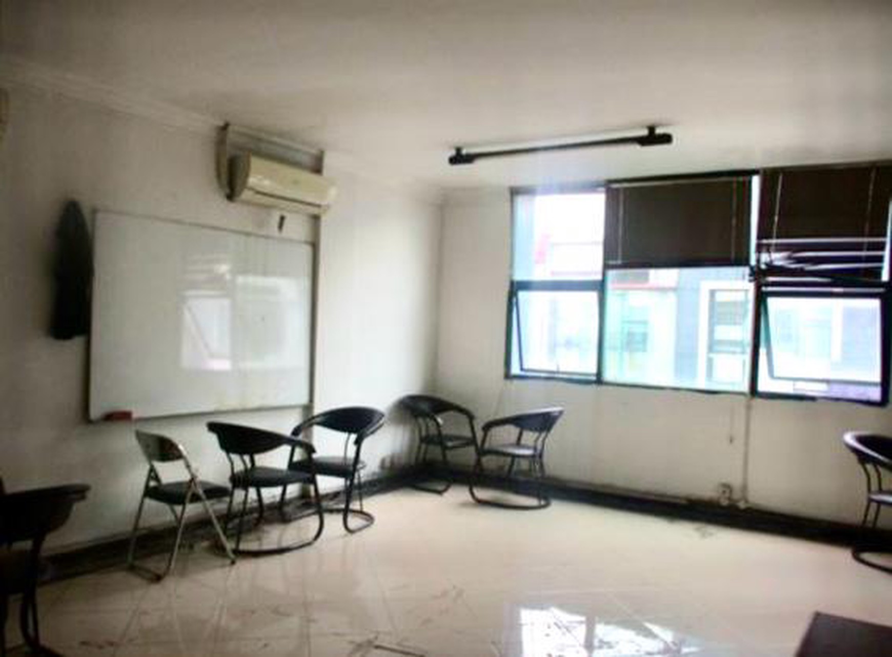 Ruko bagus, Lokasi daerah Commersil di Jakarta Selatan