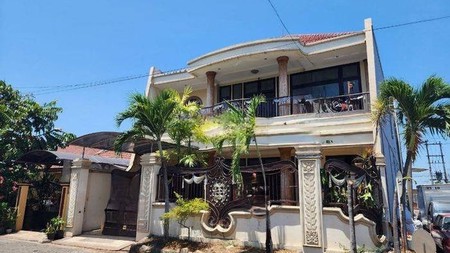 Rumah 2 Lantai Murah dengan Kondisi Bagus di Jl. Lebak Indah Regency, Surabaya