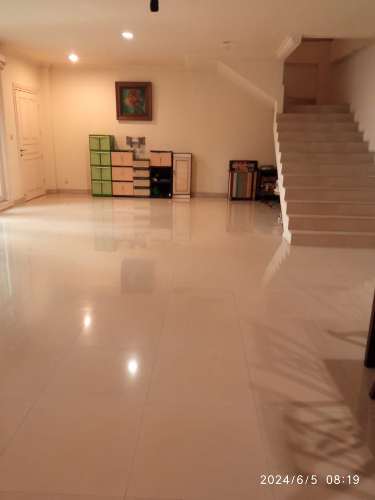 Dijual rumah dalam komplek dekat Unas