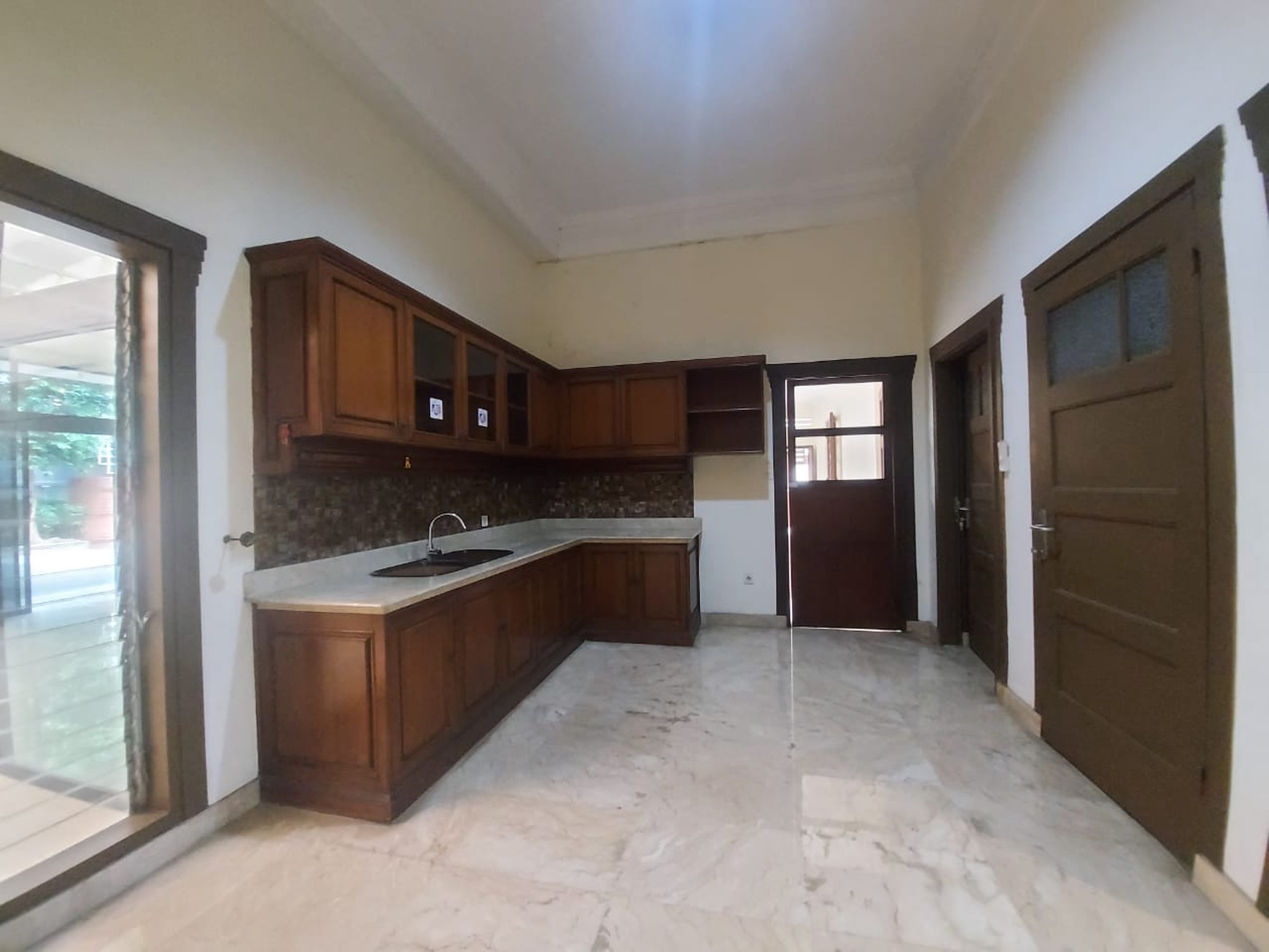 Tanah abang luas 743 dekat kantor walikota harga NJOP