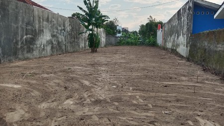 Tanah 1025 Meter Persegi Lokasi Strategis Dekat Pasar Kolombo Condongcatur Depok Sleman