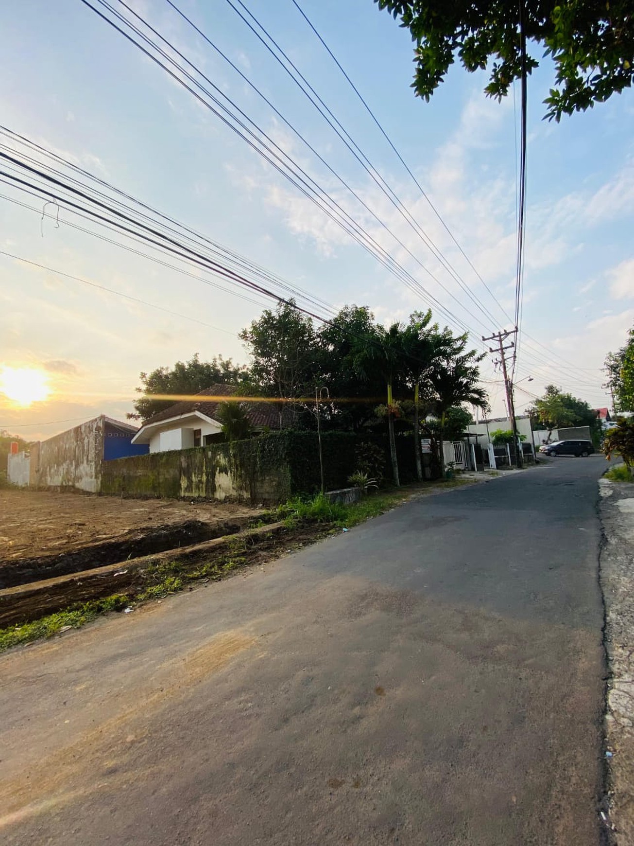 Tanah 1025 Meter Persegi Lokasi Strategis Dekat Pasar Kolombo Condongcatur Depok Sleman