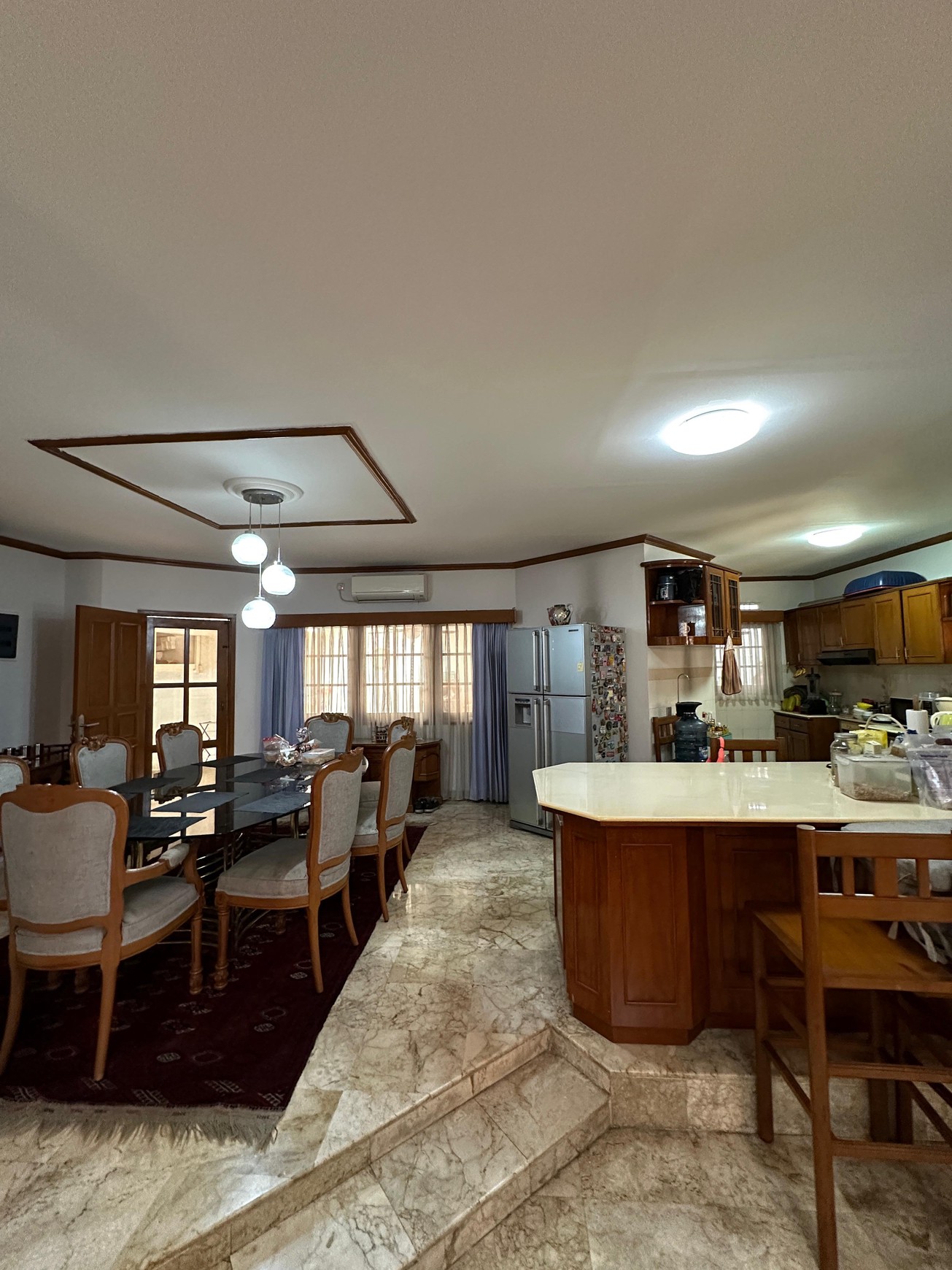 Harga Murah! Dijual Rumah Klasik di Cluster Gated Lebak Bulus, Jakarta Selatan