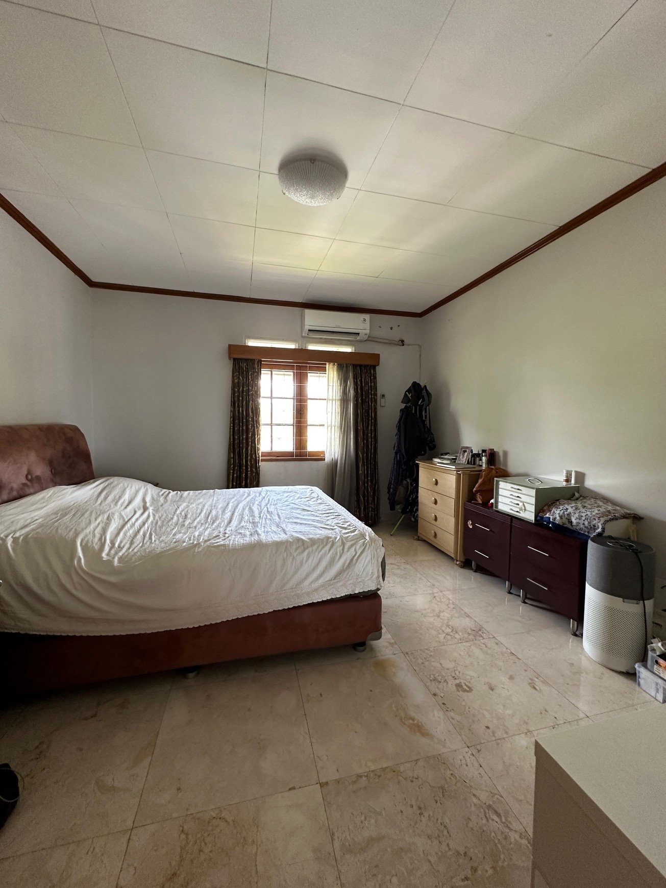 Harga Murah! Dijual Rumah Klasik di Cluster Gated Lebak Bulus, Jakarta Selatan