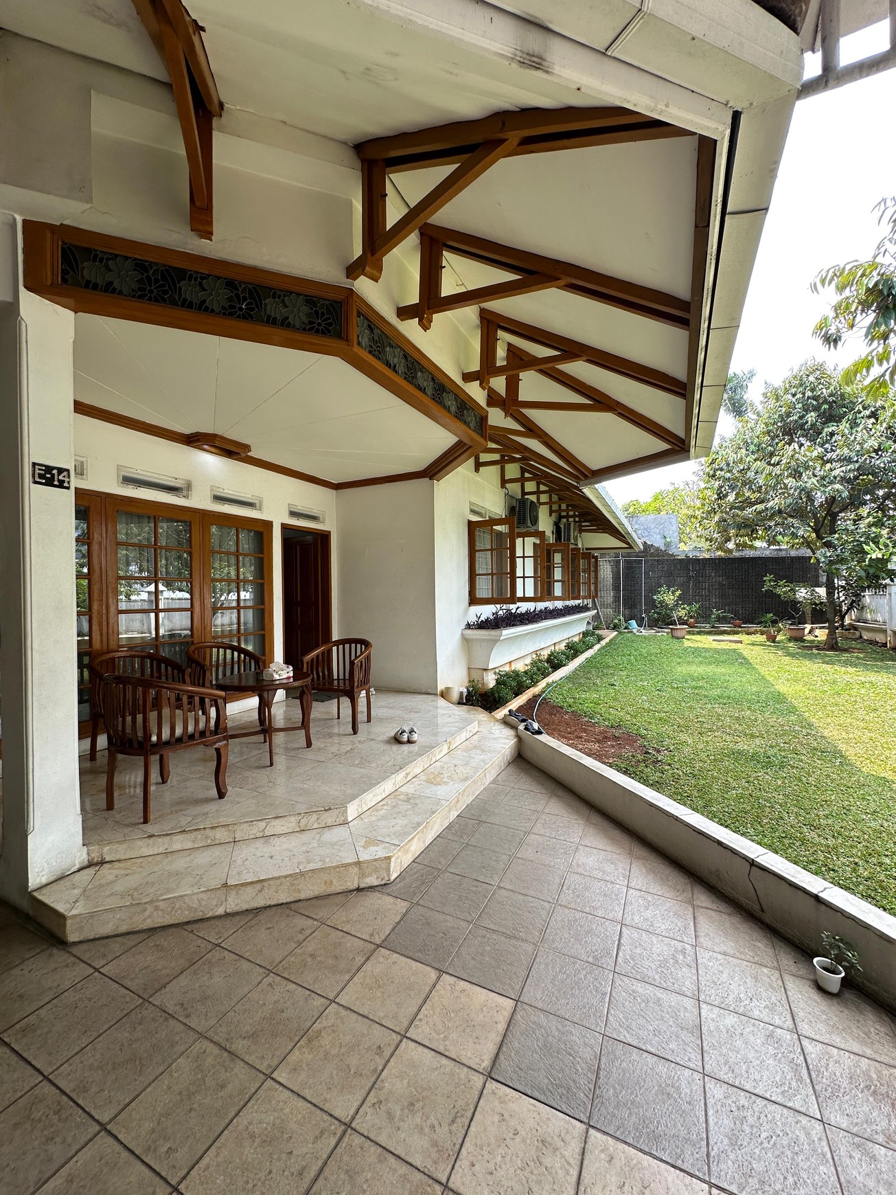 Harga Murah! Dijual Rumah Klasik di Cluster Gated Lebak Bulus, Jakarta Selatan