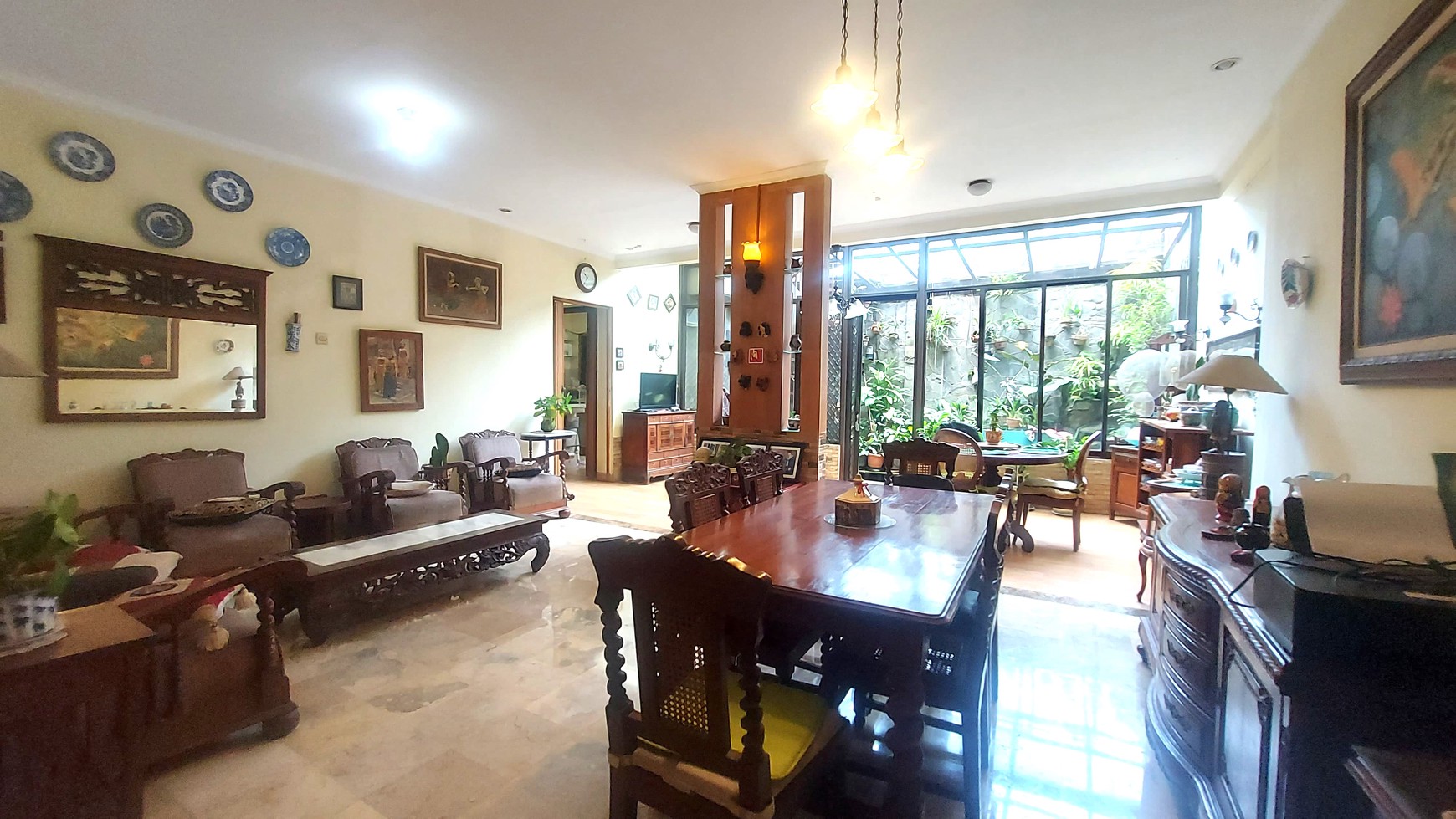 Rumah Nyaman dan Asri di Jatipadang Estate, Jagakarsa