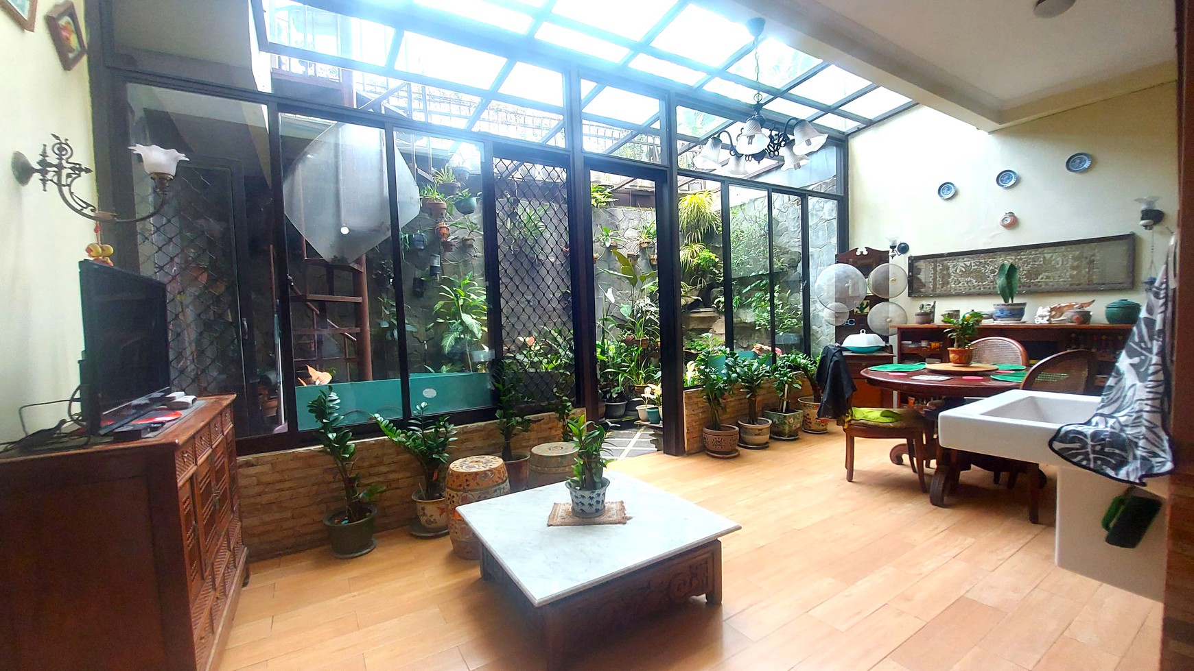 Rumah Nyaman dan Asri di Jatipadang Estate, Jagakarsa