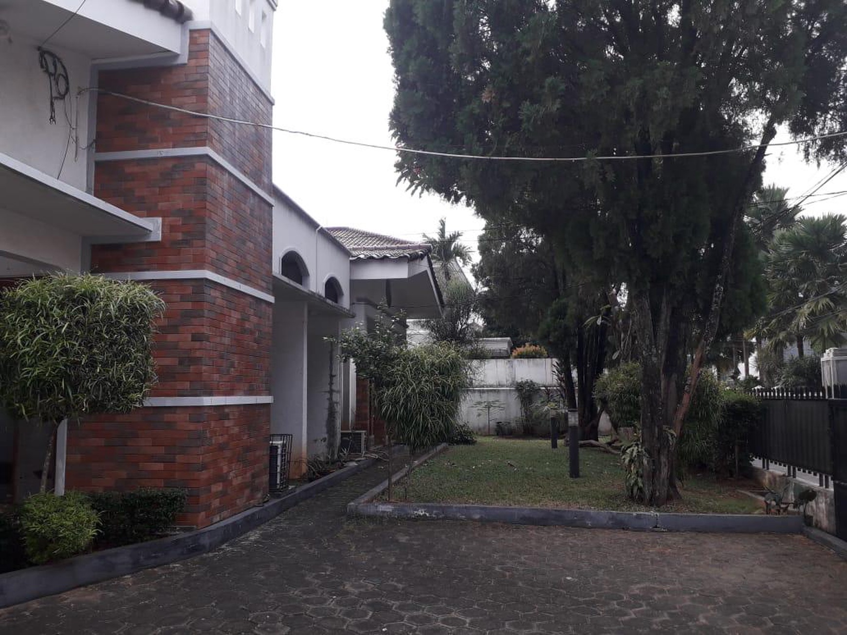 RUMAH DIJUAL JALAN GAHARU JAKARTA SELATAN
