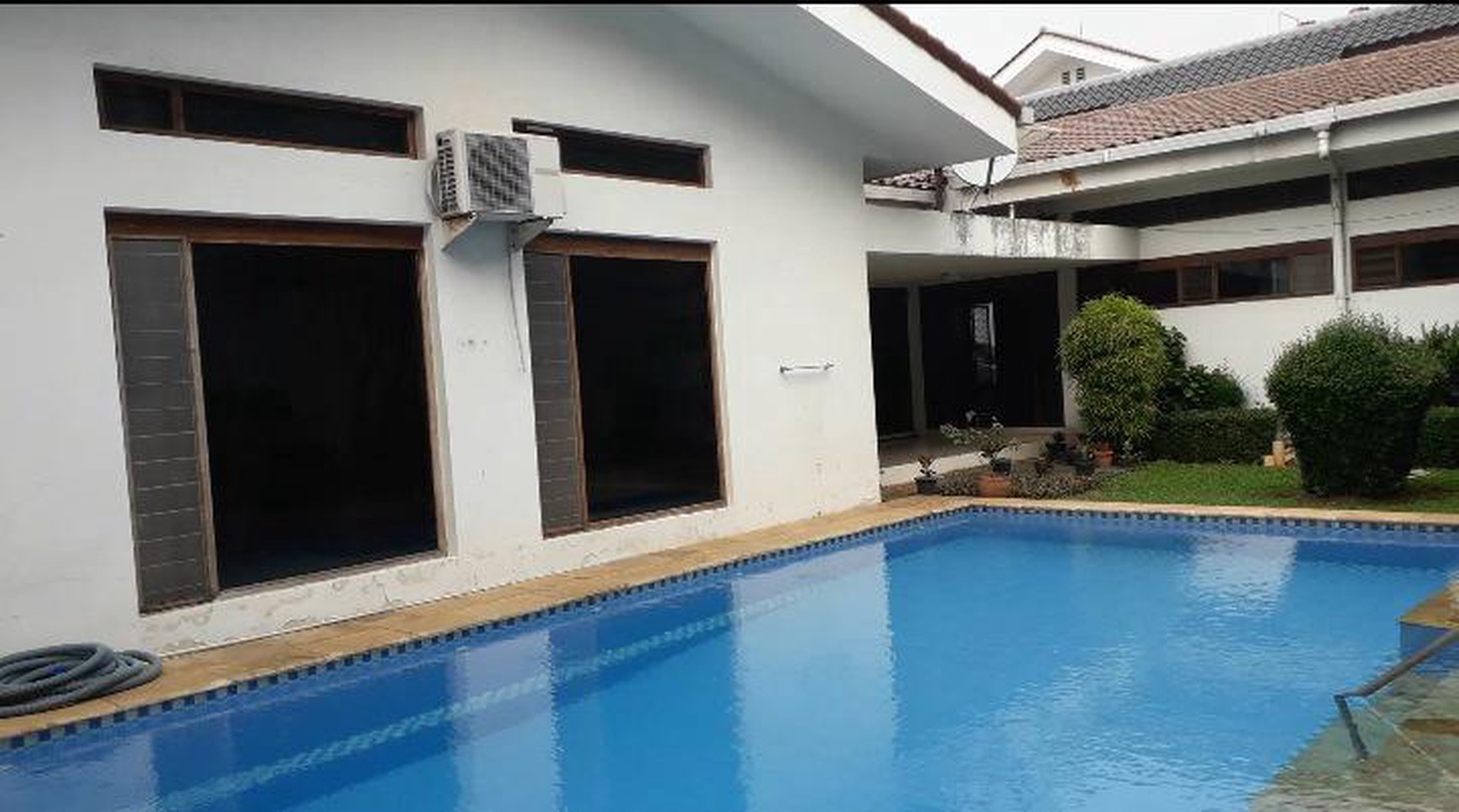 RUMAH DIJUAL JALAN GAHARU JAKARTA SELATAN