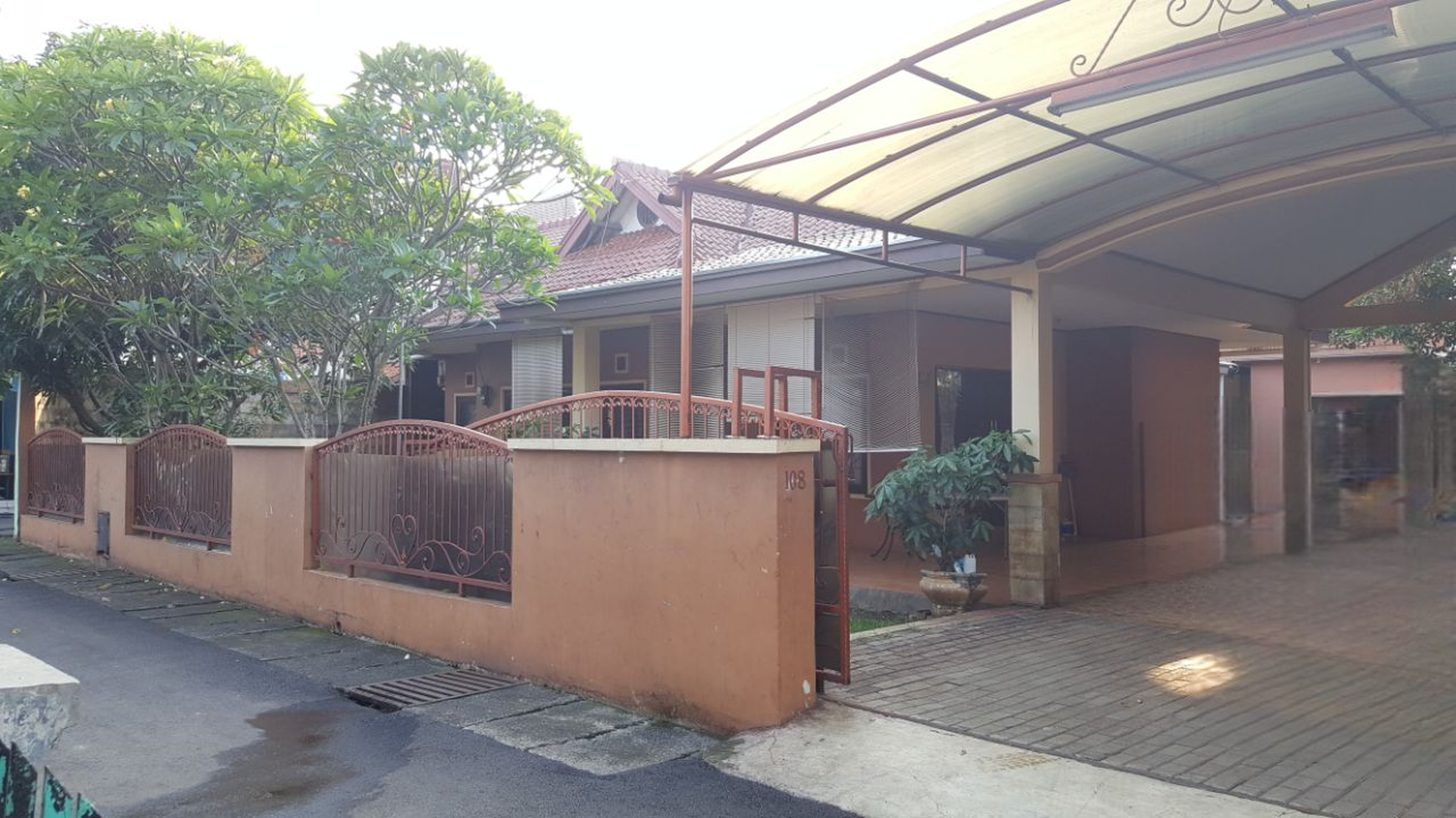Dijual Cepat Murah NJOP Rumah Asri di Cirendeu Indah