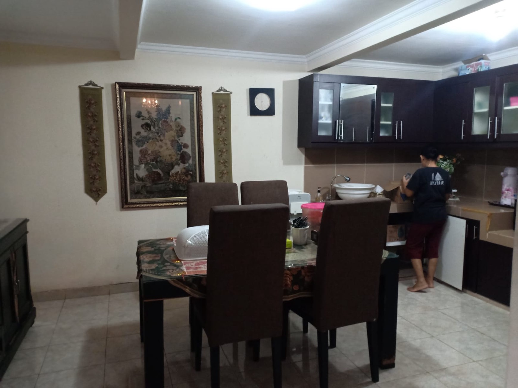 DIJUAL RUMAH TINGGAL DI HOEK DI AREA CINERE ESTATE