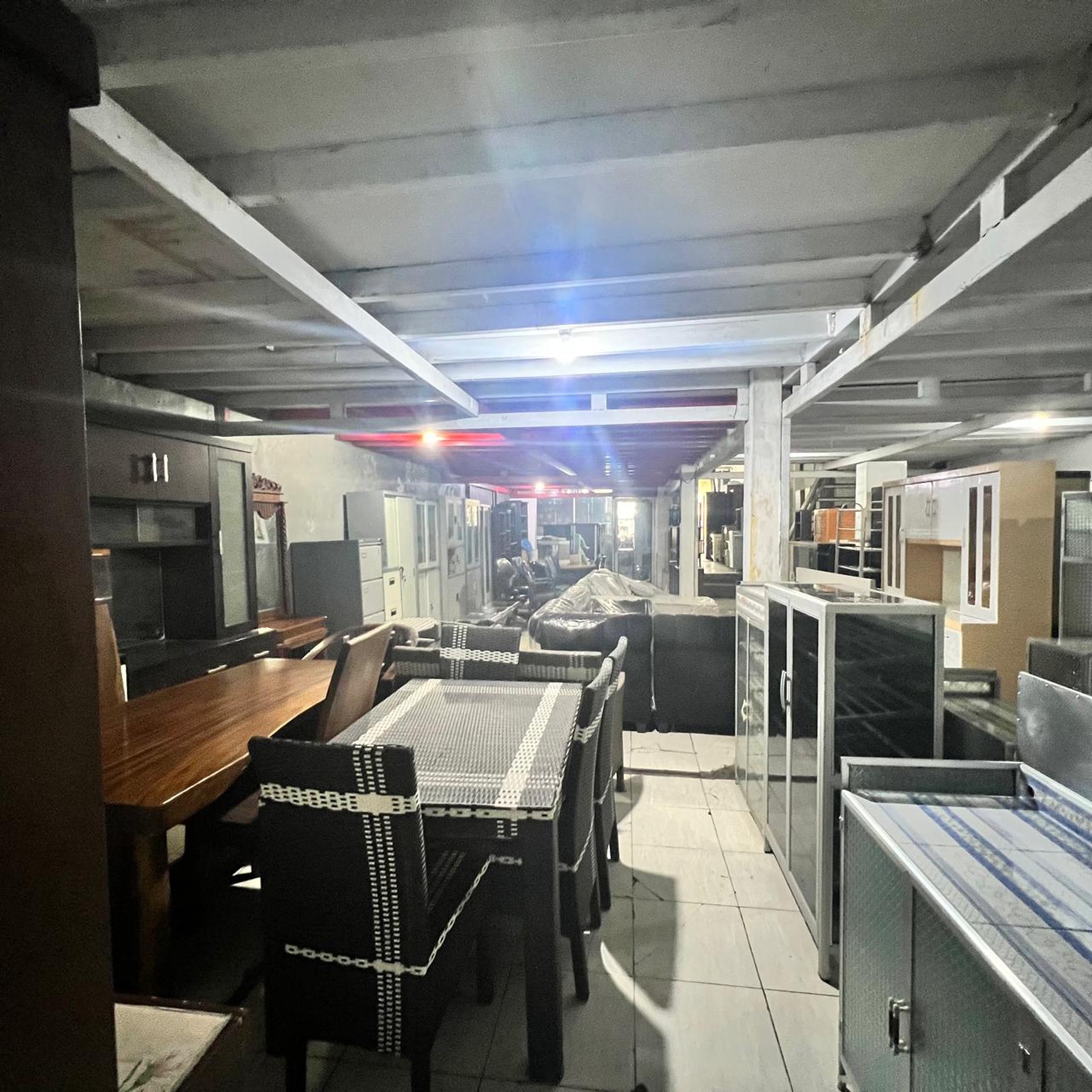 RUKO 3 LANTAI - JALAN KEDASIH RAYA, CIKARANG