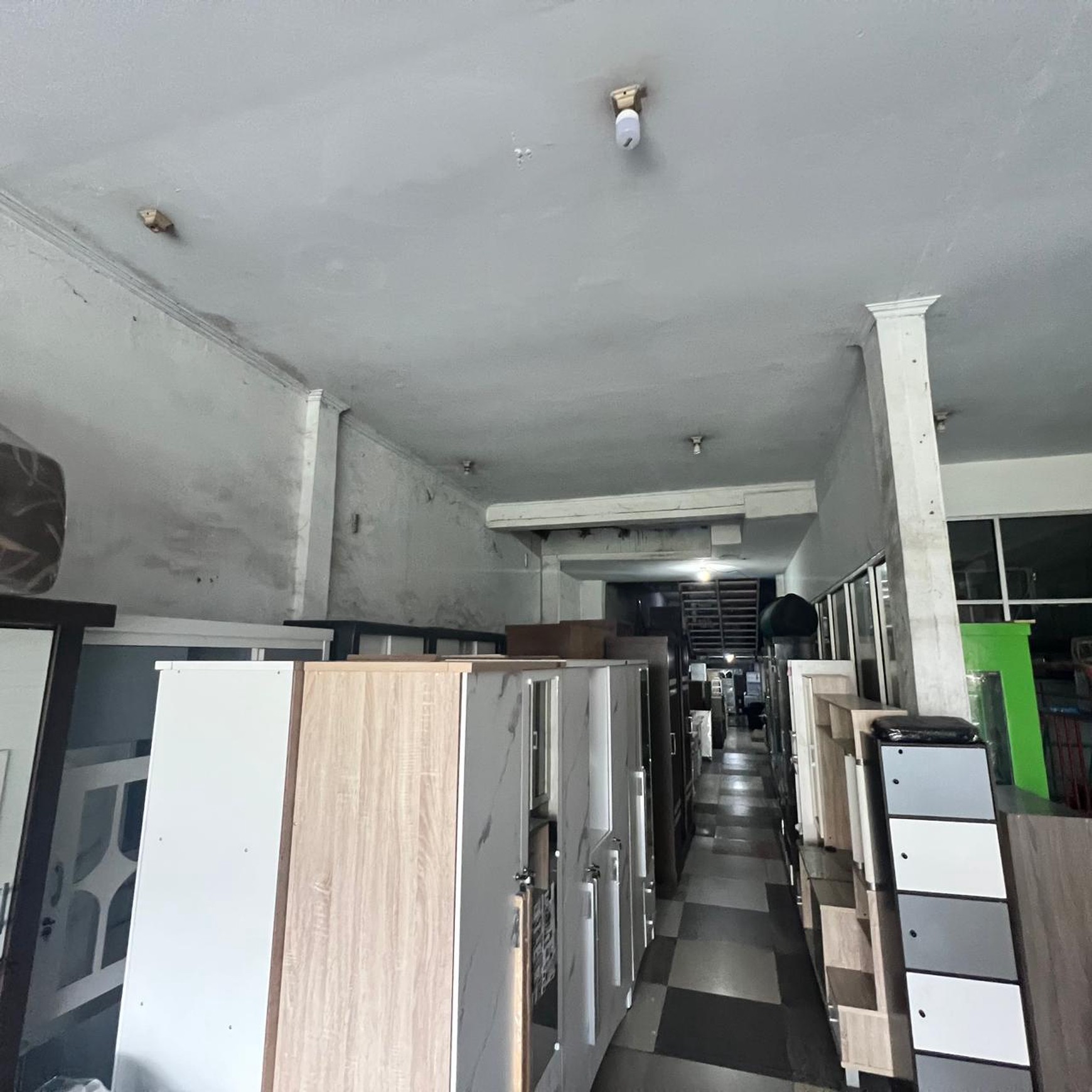 RUKO 3 LANTAI - JALAN KEDASIH RAYA, CIKARANG