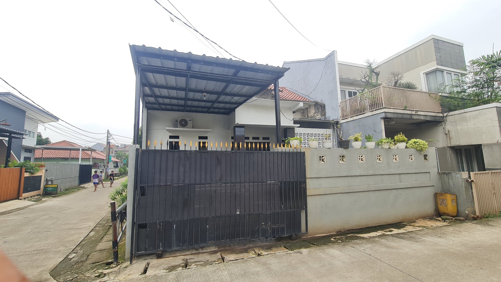 Rumah nyaman di Pamulang dekat Mc Donald dan Az Ko Gaplek