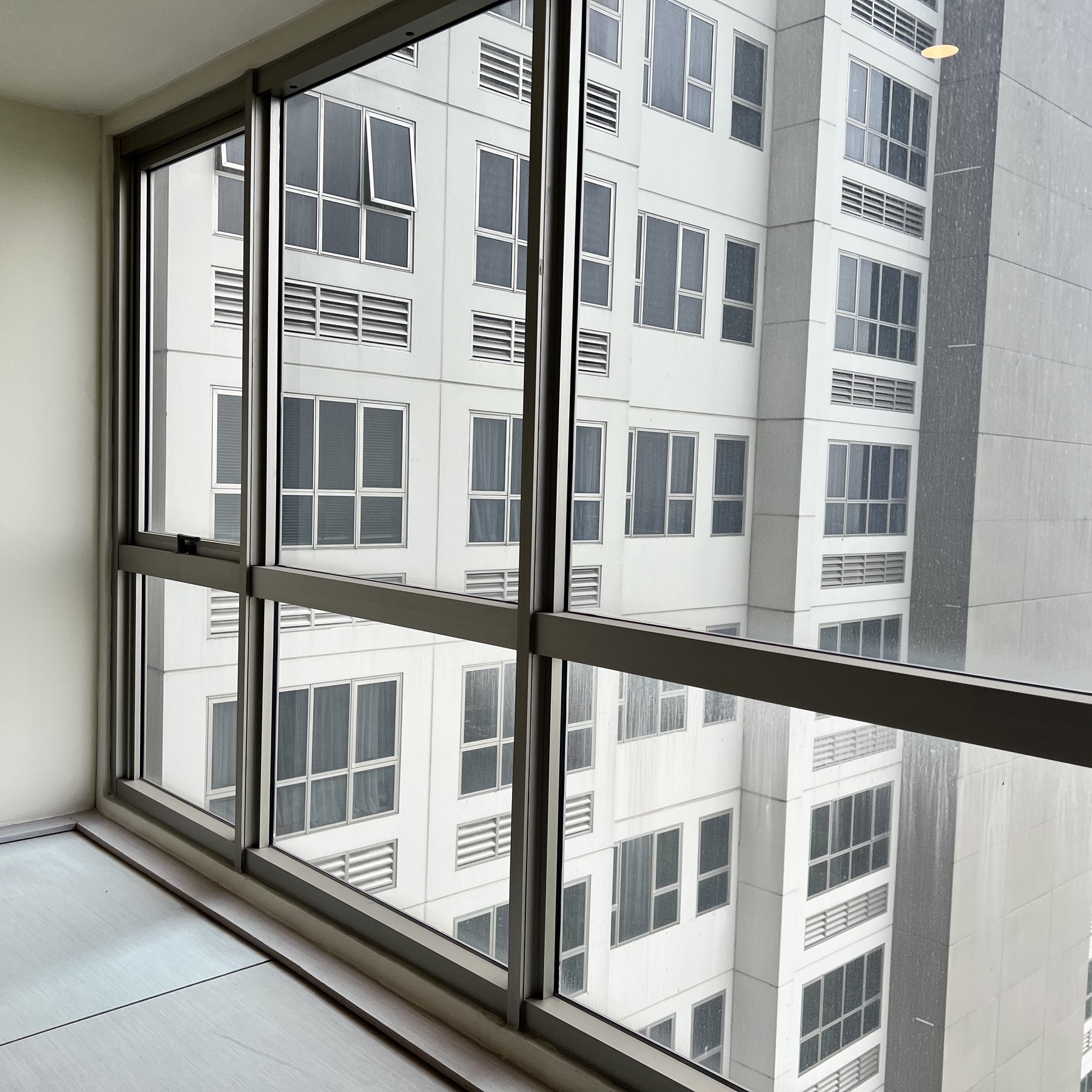 Apartemen Mewah IRVINE Orange County Cikarang - Lokasi Strategis