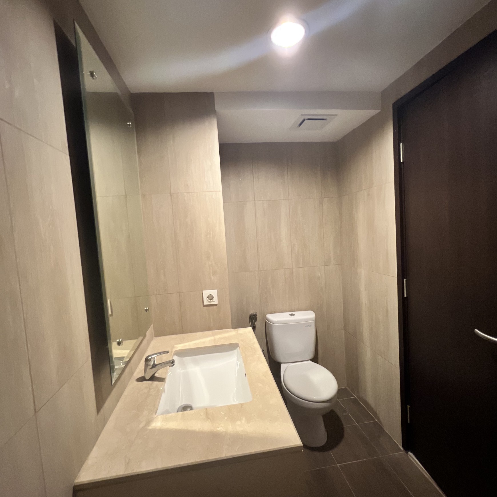 Apartemen Mewah IRVINE Orange County Cikarang - Lokasi Strategis