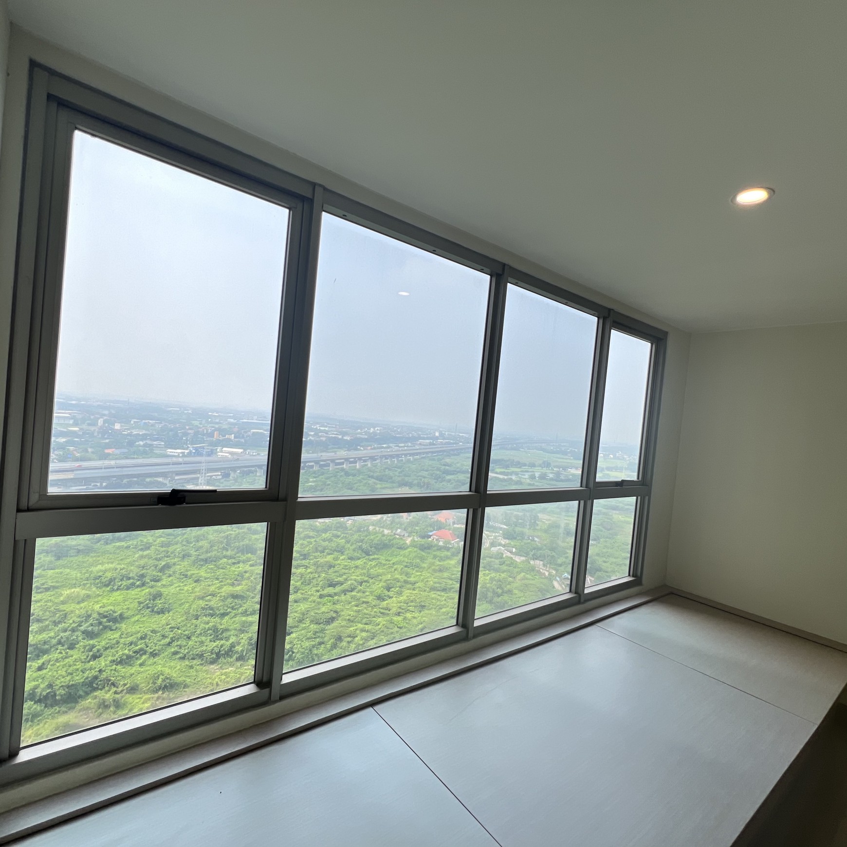 Apartemen Mewah IRVINE Orange County Cikarang - Lokasi Strategis