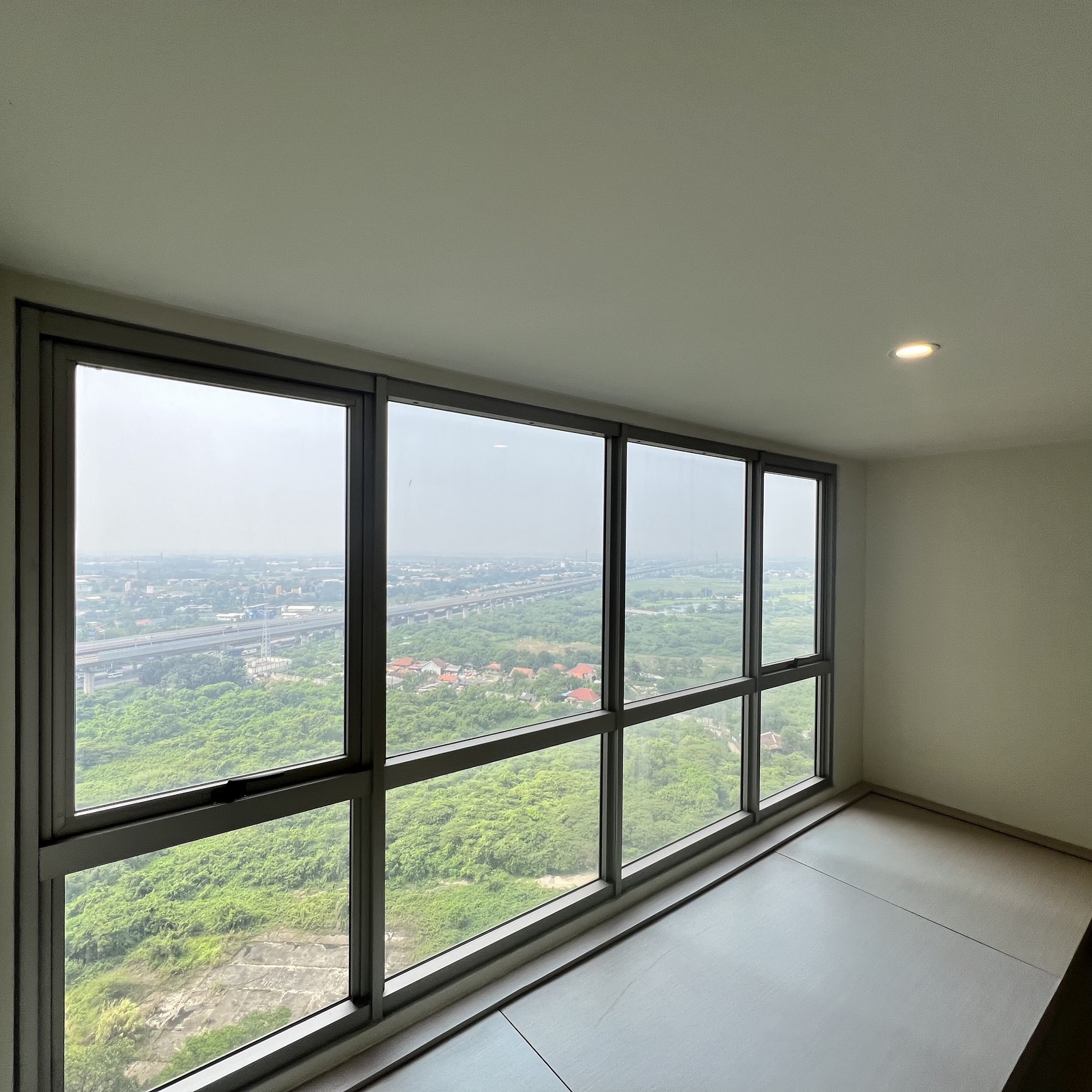 Apartemen Mewah IRVINE Orange County Cikarang - Lokasi Strategis