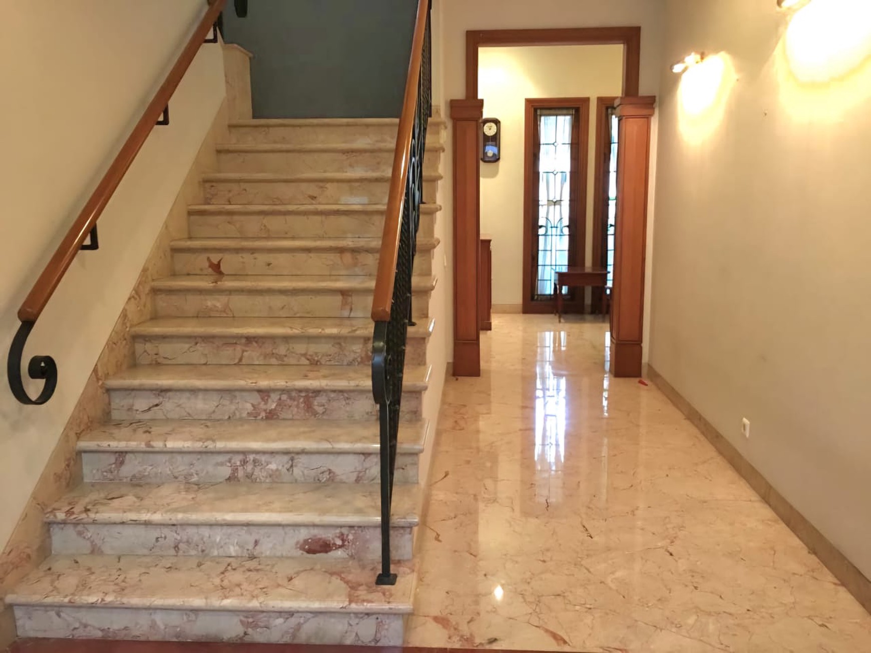 Rumah Bagus Siap Huni dan Asri di jl. Alam Asri, Pondok Indah, Jakarta Selatan
