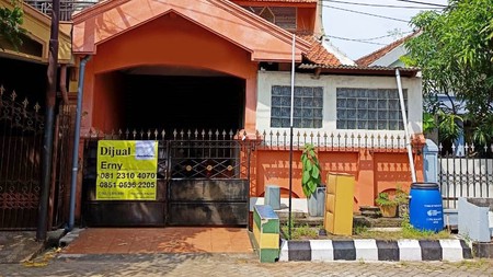 Rumah di Kebraon Manis Tengah Surabaya Barat, Bagus + Terawat, Siap Huni