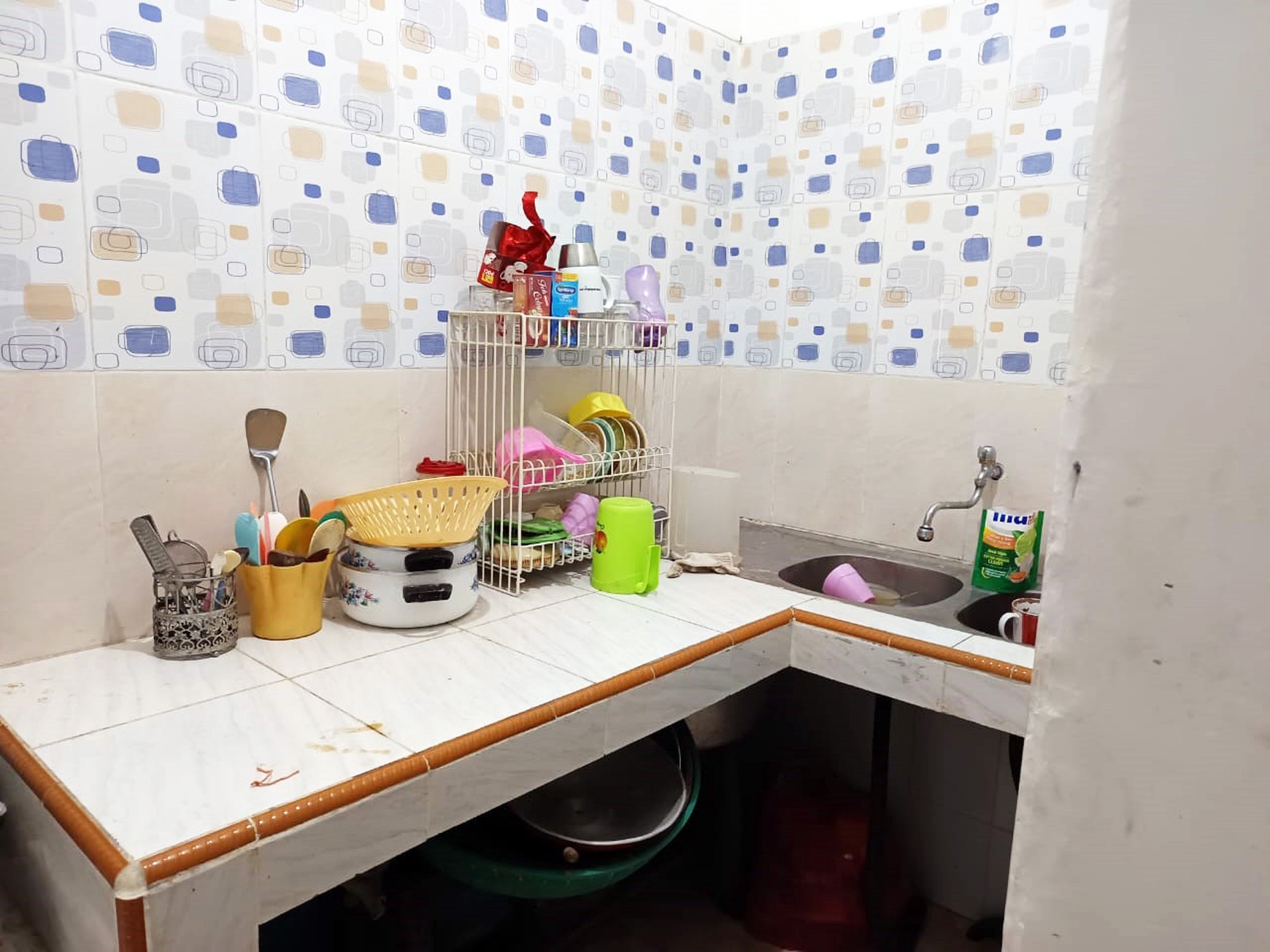 Rumah di Kebraon Manis Tengah Surabaya Barat, Bagus + Terawat, Siap Huni