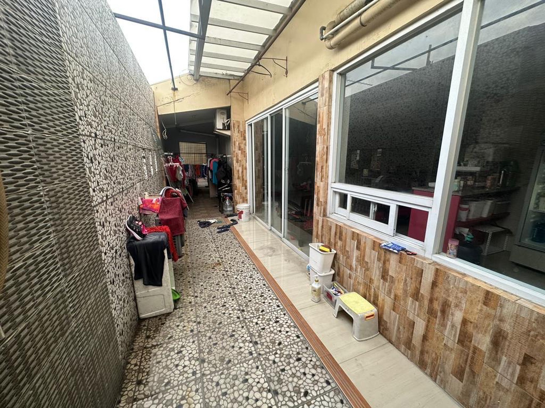 Rumah Siap Huni Beruang Raya Jababeka Cikarang