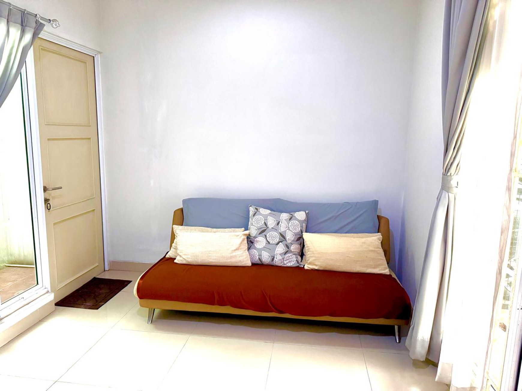Rumah Full Furnished di Malibu Village Gading Serpong