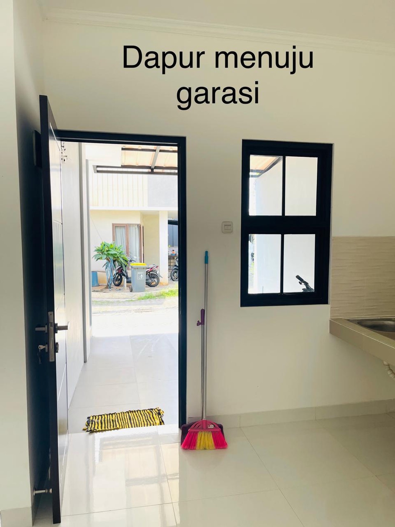 Rumah Cluster Dekat Bintaro Siap Huni