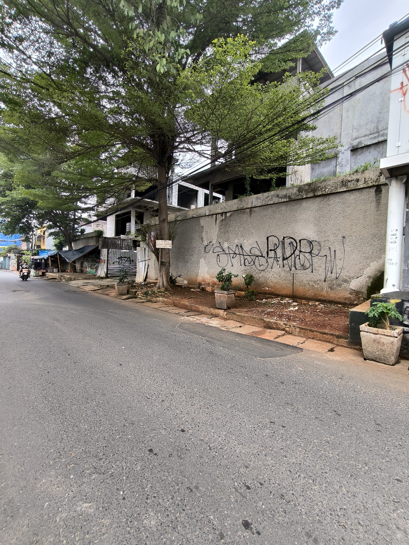 Dijual Tanah & Bangunan cluster Jl. Menteng Atas Raya - Jaksel