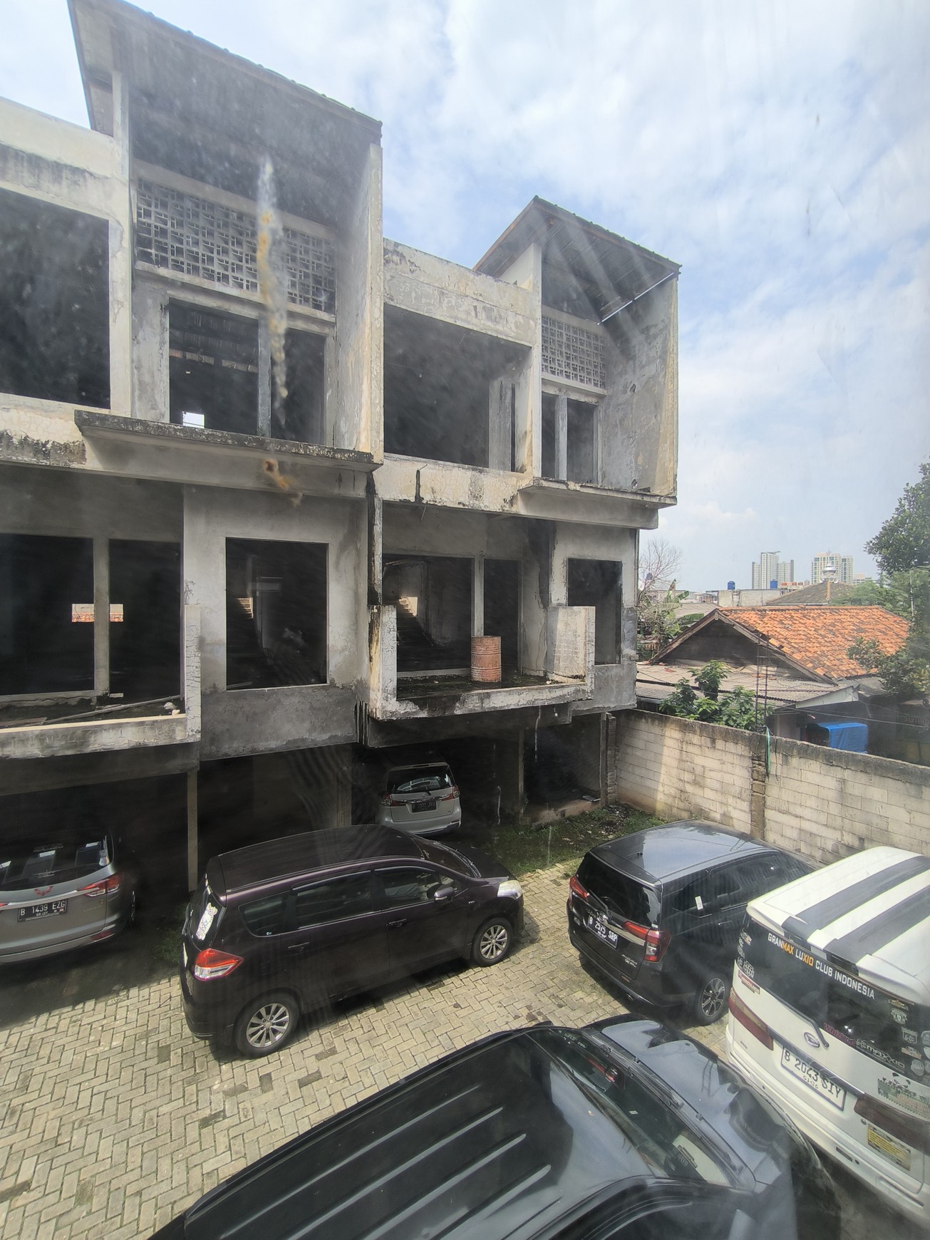 Dijual Tanah & Bangunan cluster Jl. Menteng Atas Raya - Jaksel