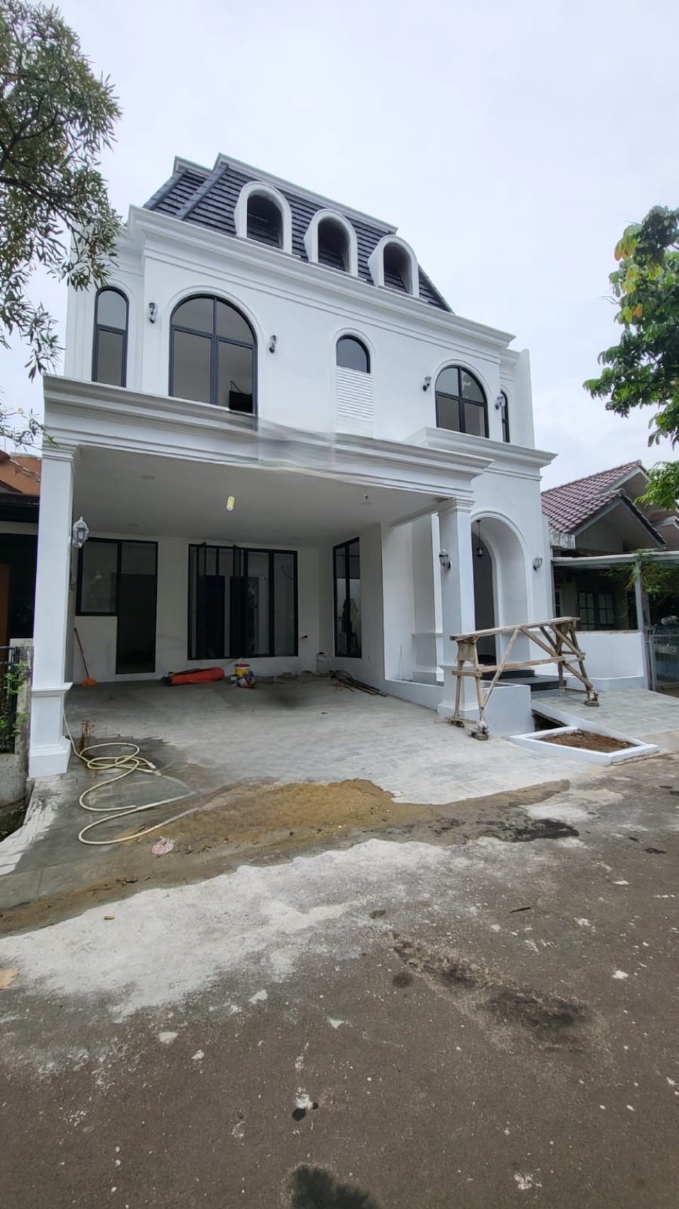 Rumah Hitung Tanah Area Cipete