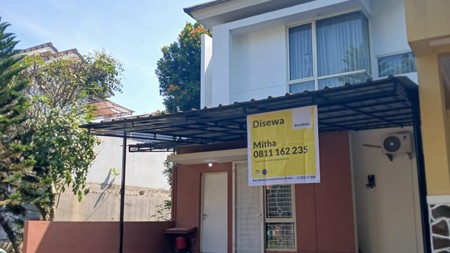 Rumah Disewakan nyaman, aman, dan siap huni Terletak di daerah Urbana Place, Ciputat -Tangsel
