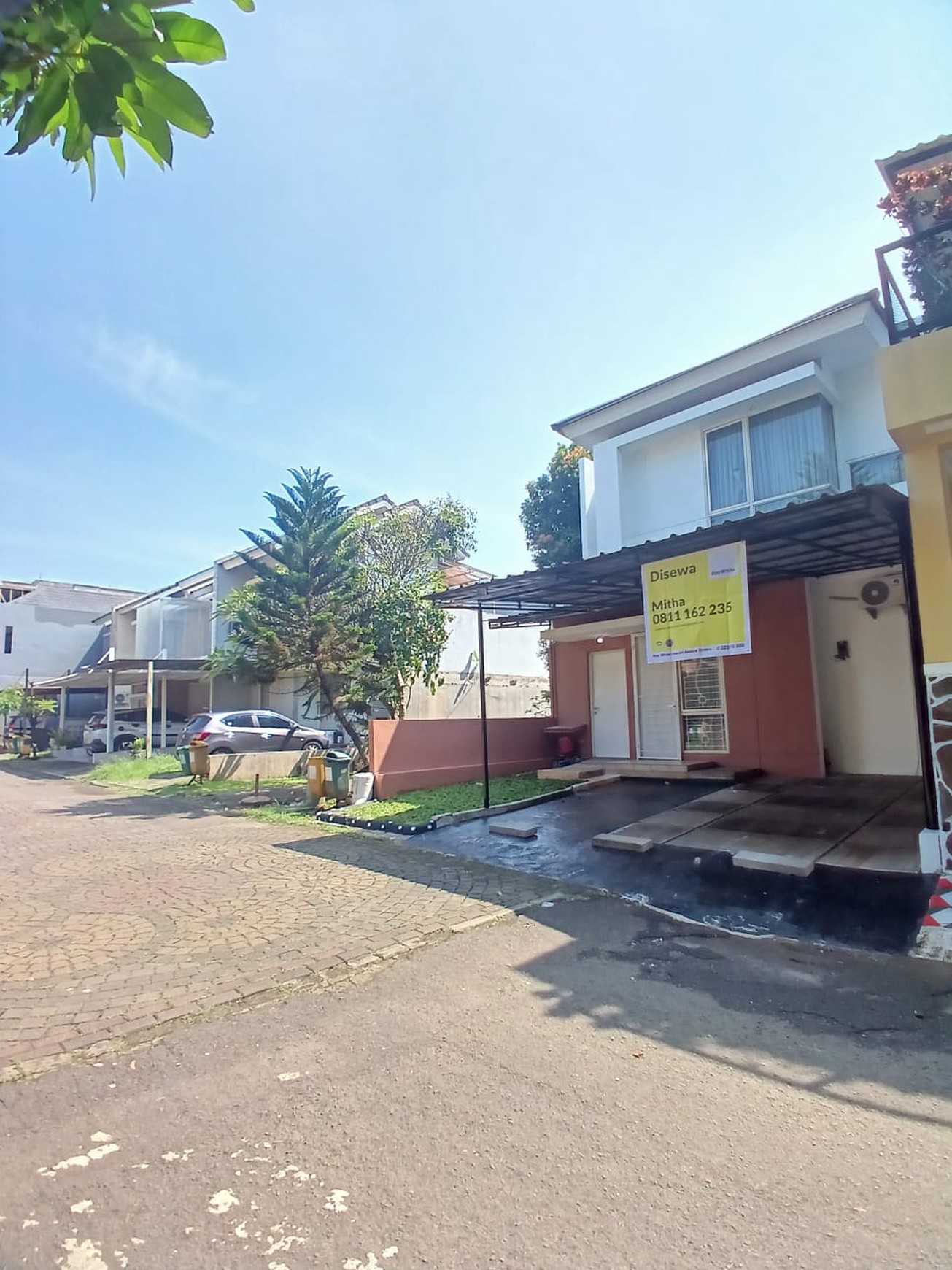 Rumah Disewakan nyaman, aman, dan siap huni Terletak di daerah Urbana Place, Ciputat -Tangsel