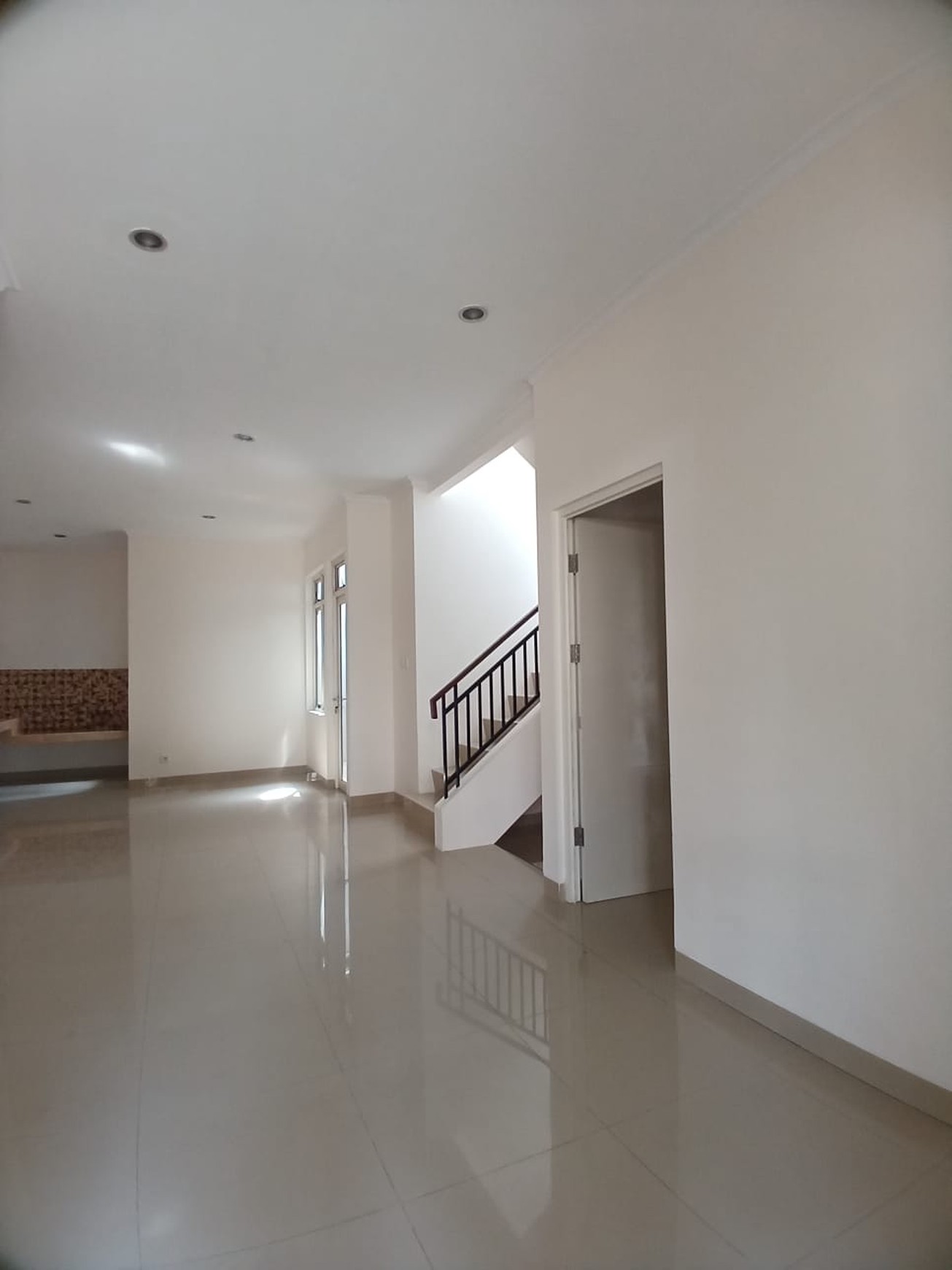 Rumah Disewakan nyaman, aman, dan siap huni Terletak di daerah Urbana Place, Ciputat -Tangsel