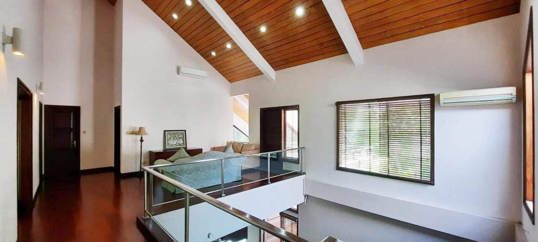 RUMAH DISEWA JALAN TIRTAYASA KEBAYORAN BARU JAKARTA SELATAN