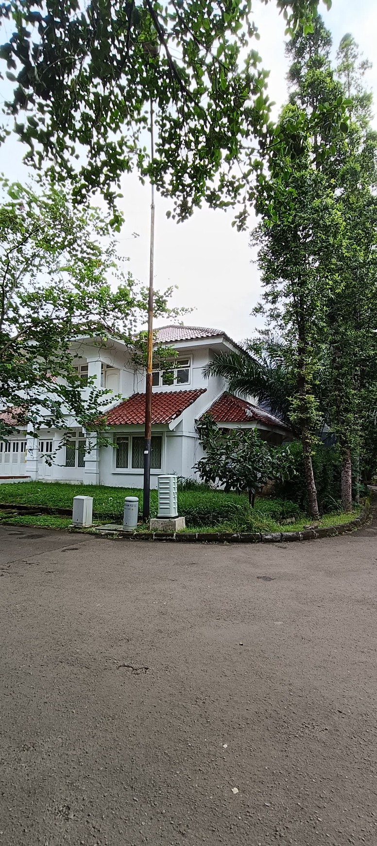 Rumah bagus siap huni di puri bintaro