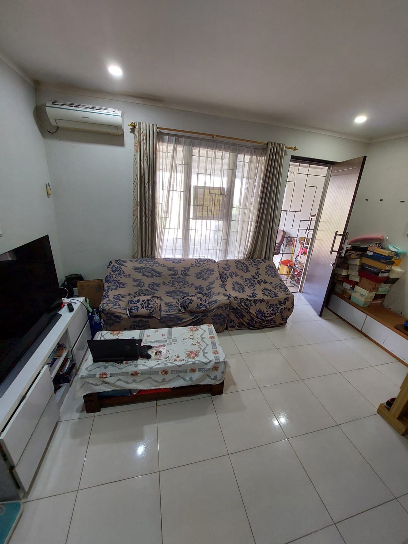 Rumah asri dan tenang di cluster Viola Graha Raya