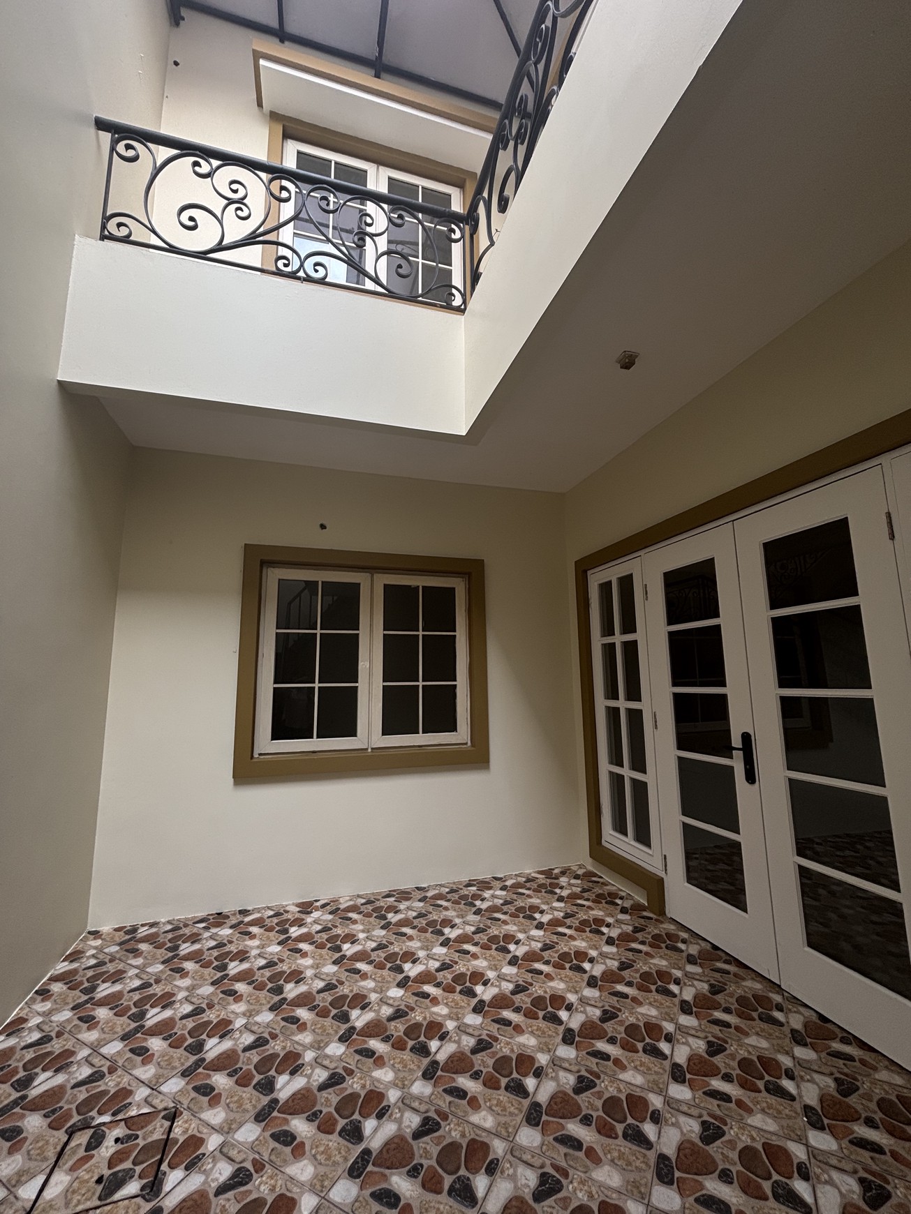 Rumah Kokoh 2 Lantai,  di Kota Wisata Cibubur 