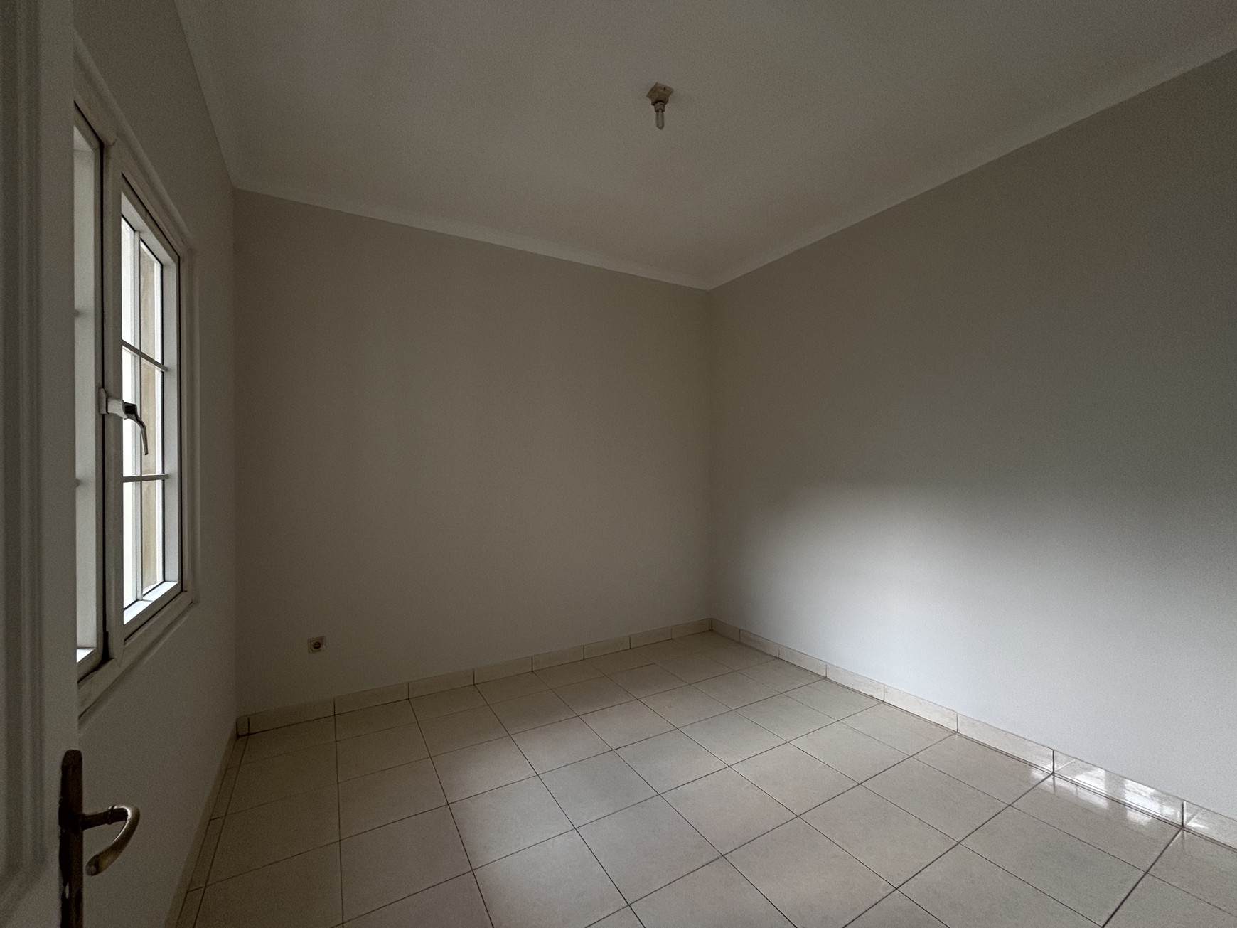 Rumah Kokoh 2 Lantai,  di Kota Wisata Cibubur 