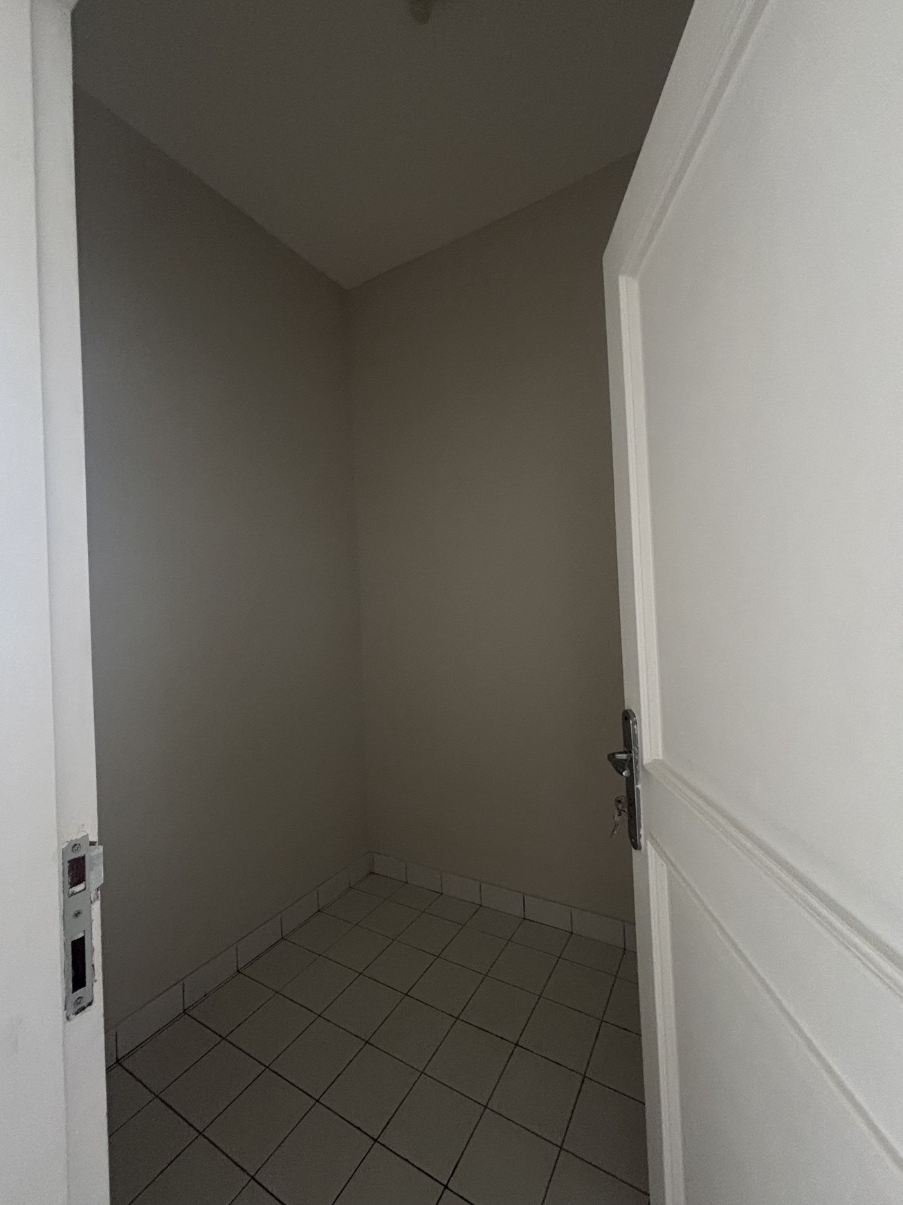 Rumah Kokoh 2 Lantai,  di Kota Wisata Cibubur 