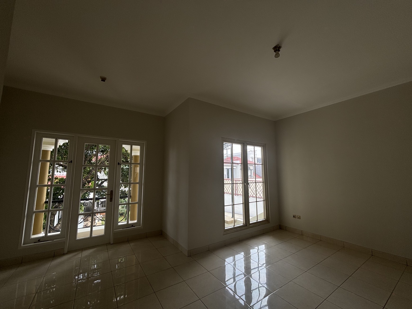 Rumah Kokoh 2 Lantai,  di Kota Wisata Cibubur 